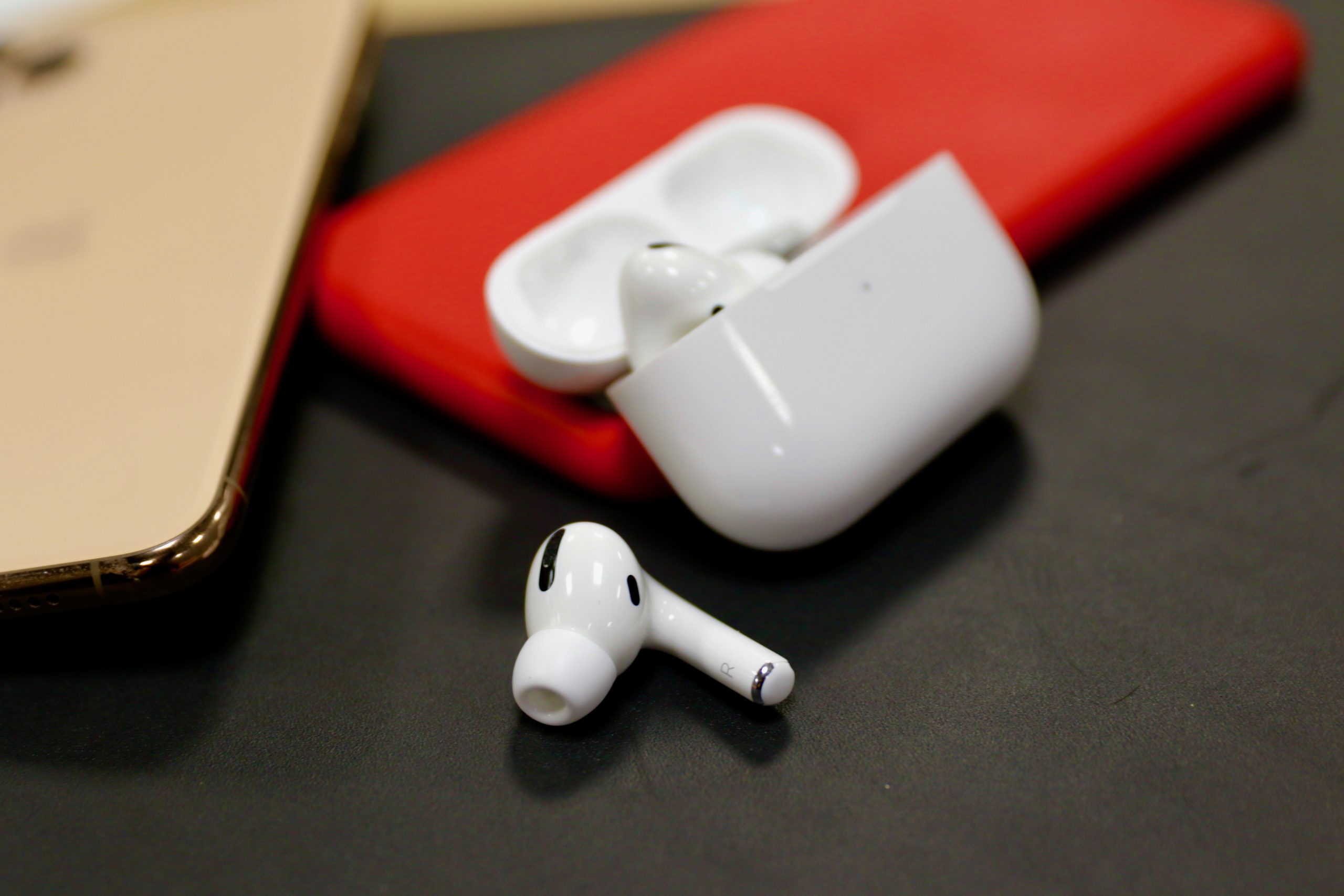 How to check the battery on Apple AirPods