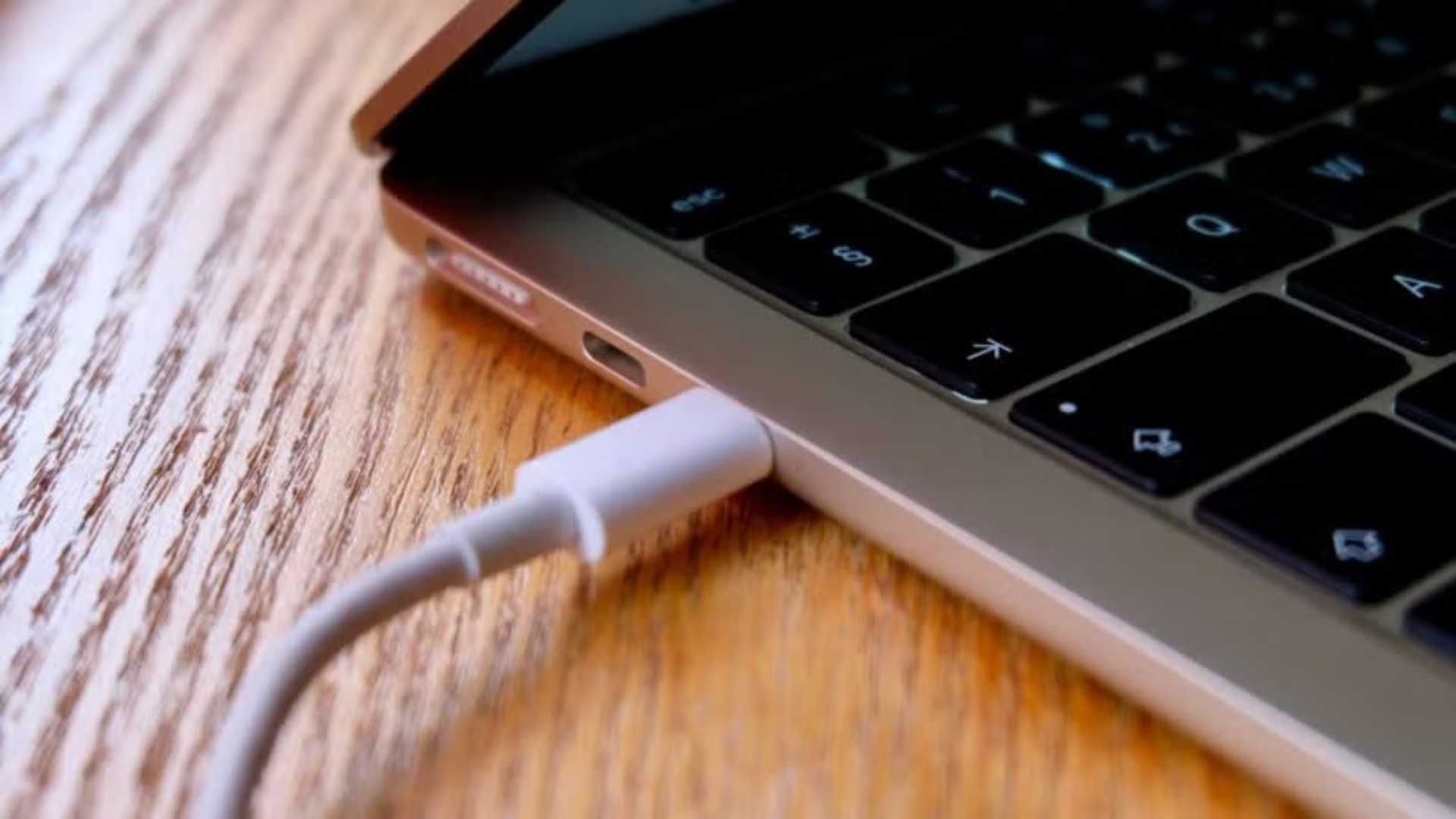 How to stop your MacBook turning on when you open the lid