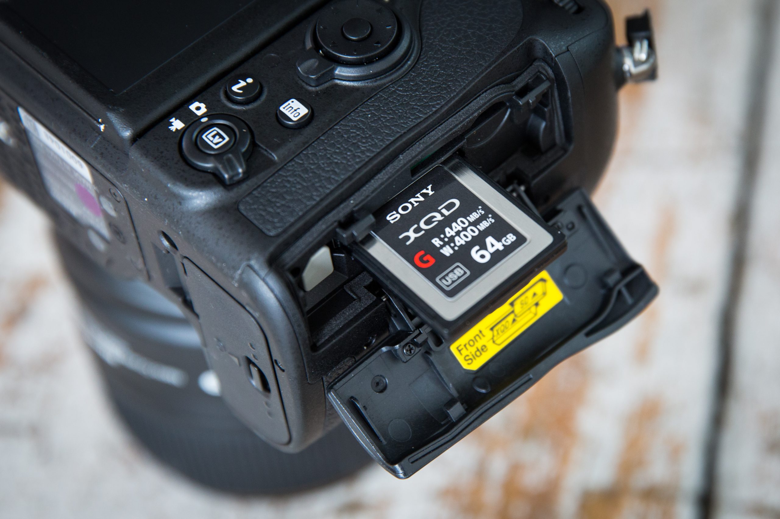How to test the read and write speeds of your SD card